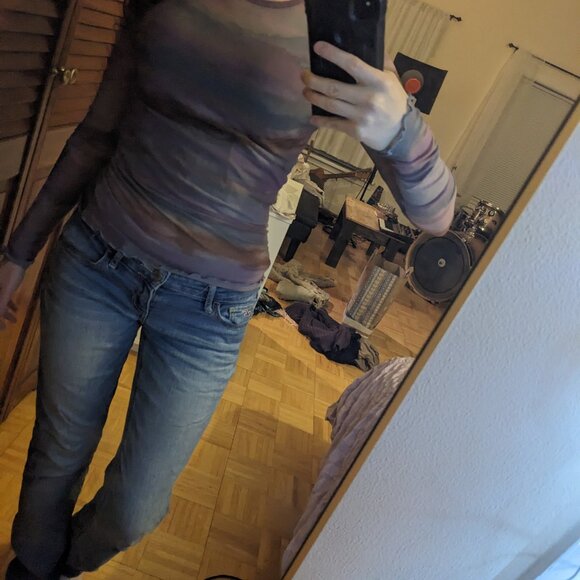 Abstract purple and blue long sleeve - Picture 2 of 4